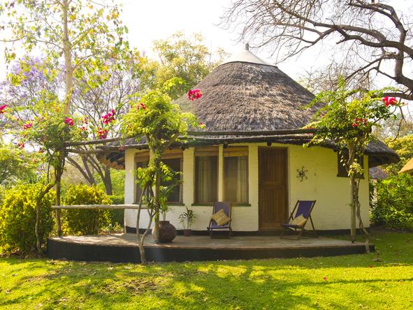 Club Makokola - suite exterior
